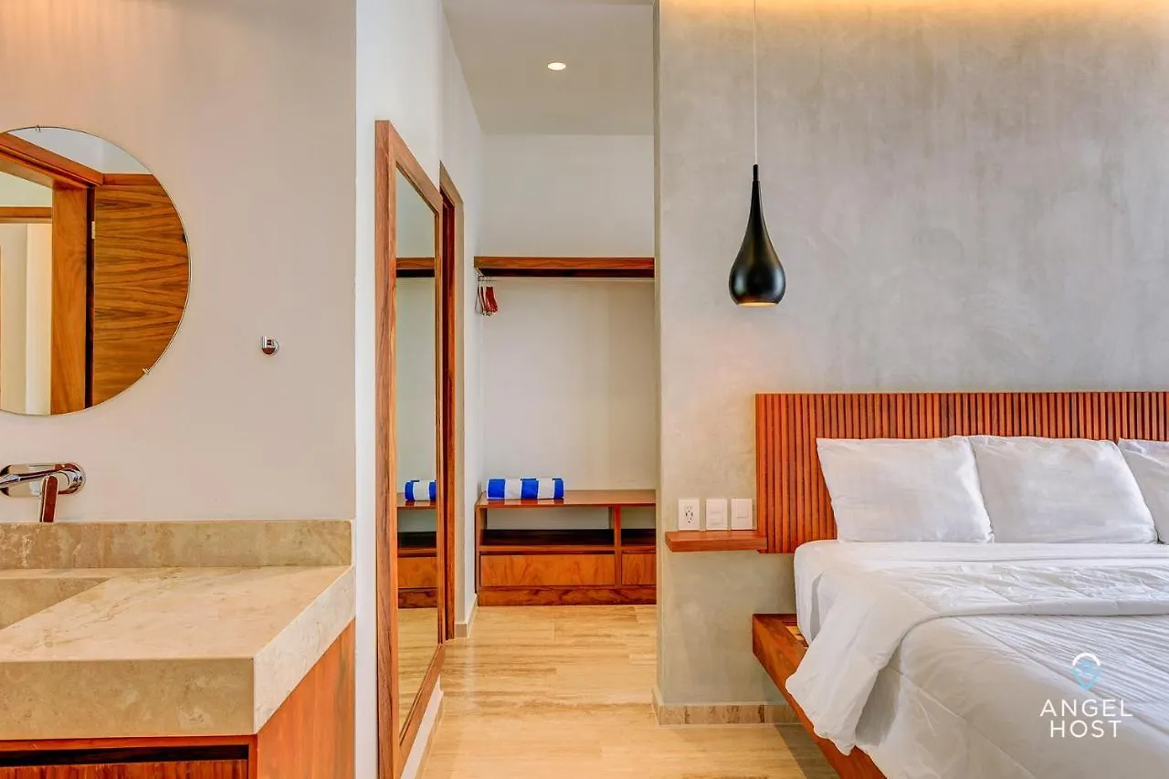 Chic Condotel With Roof Pool 10-Min Walk To Beach Playa del Carmen Apartment