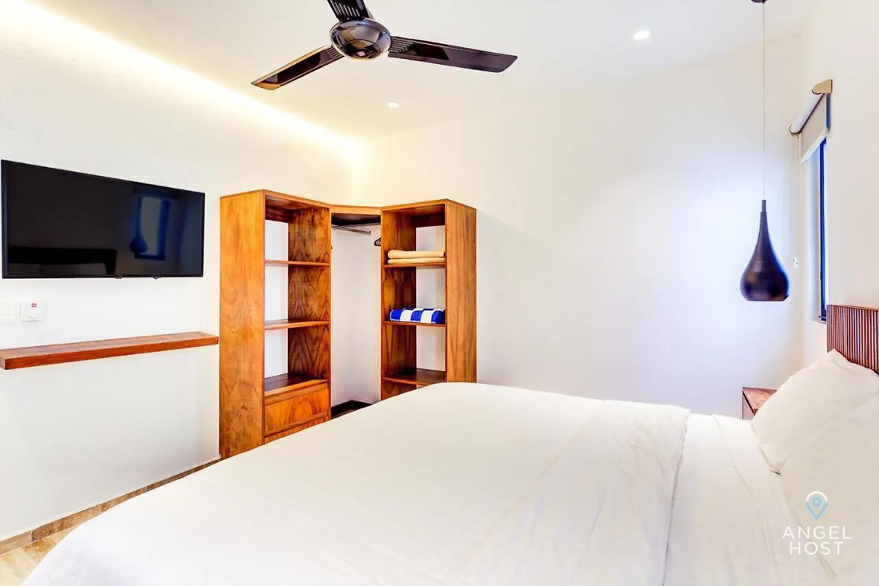 Chic Condotel With Roof Pool 10-Min Walk To Beach Playa del Carmen Apartment