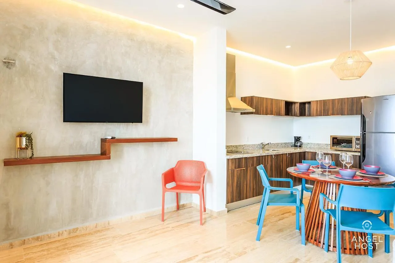 Chic Condotel With Roof Pool 10-Min Walk To Beach Playa del Carmen Apartment