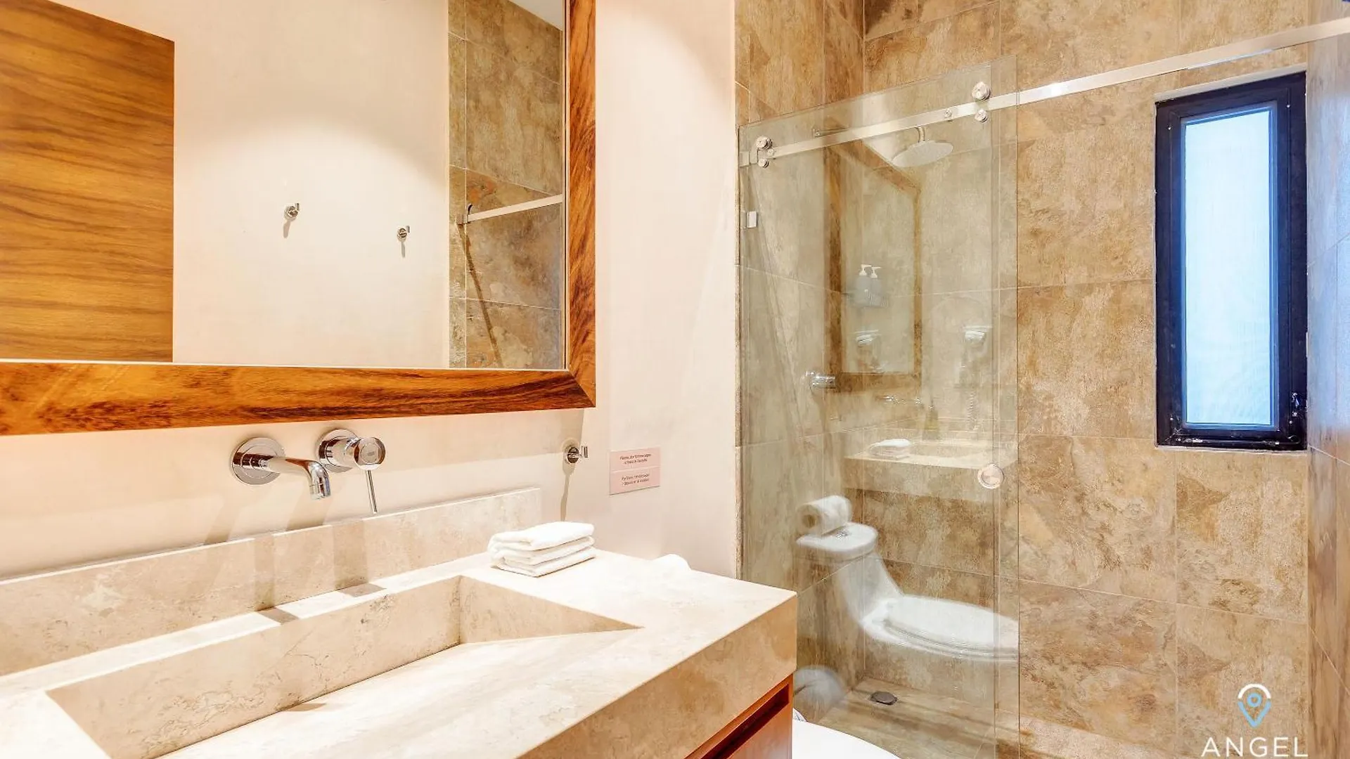 Chic Condotel With Roof Pool 10-Min Walk To Beach Playa del Carmen Apartment